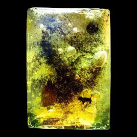 Angelo Rinaldi, Amori d'inverno, scultura in vetro , massello con materiali tecnologici in sommersione, su plinto luminoso in ferro ruggine patinato, cm. 29,4 x 20,5x7, totale h cm 162,7, anno 1996